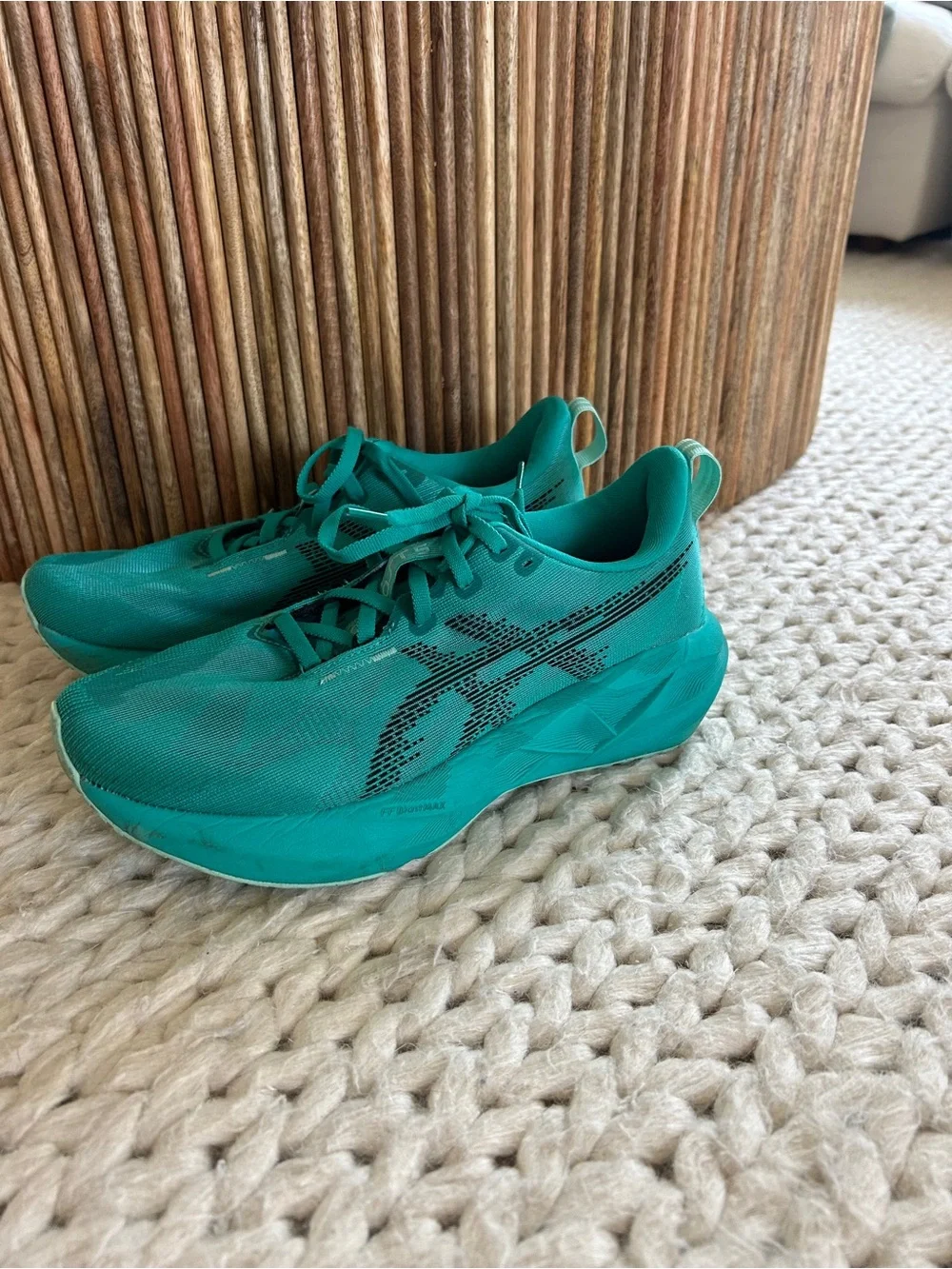 ASICS Wave Teal Black Novablast 5 - Men’s Running Sneakers - Size 7